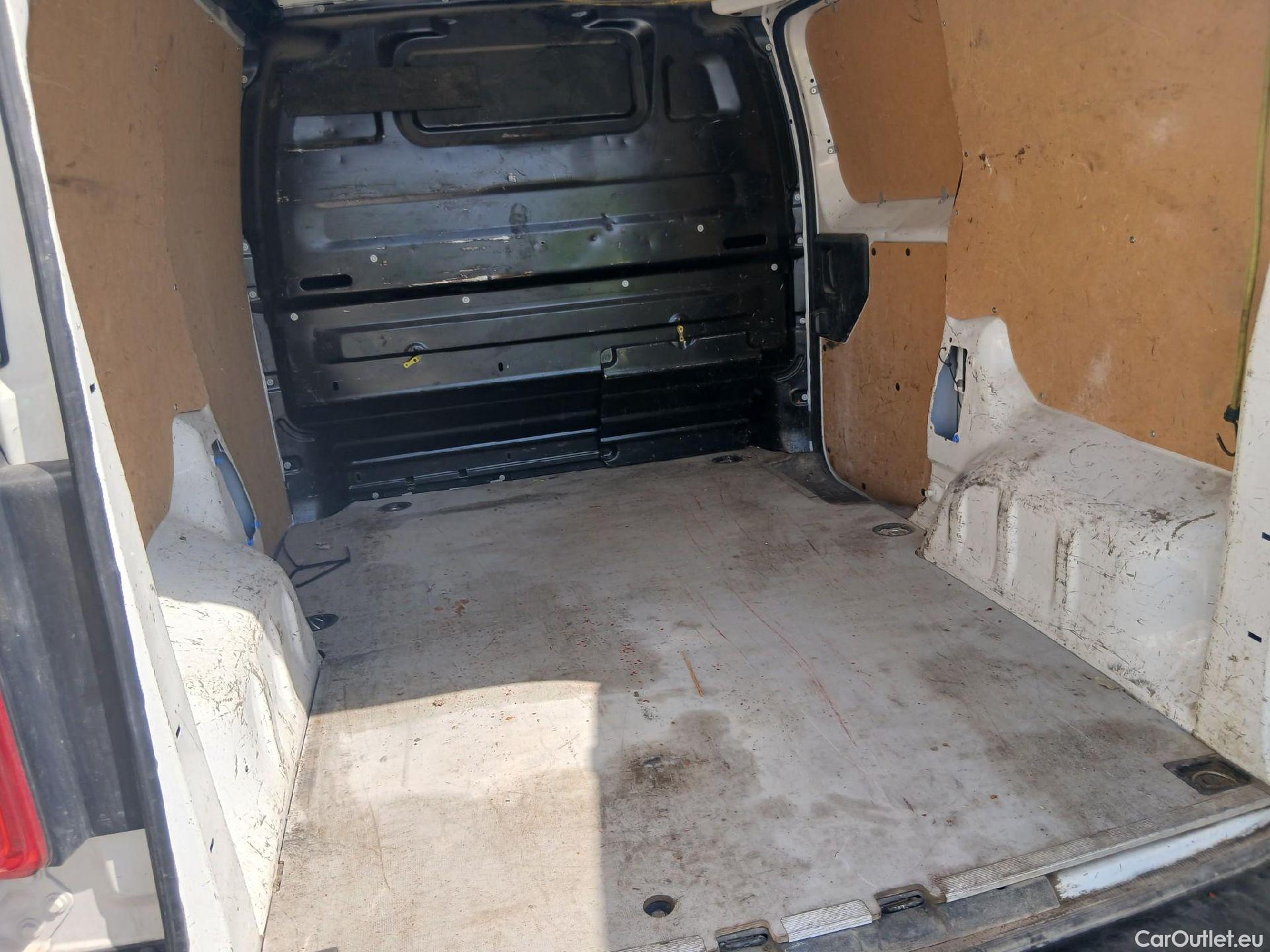  Fiat  Scudo FIAT  / 2021 / 4P / furgón Furgón L1 100cv MT6 Business #18