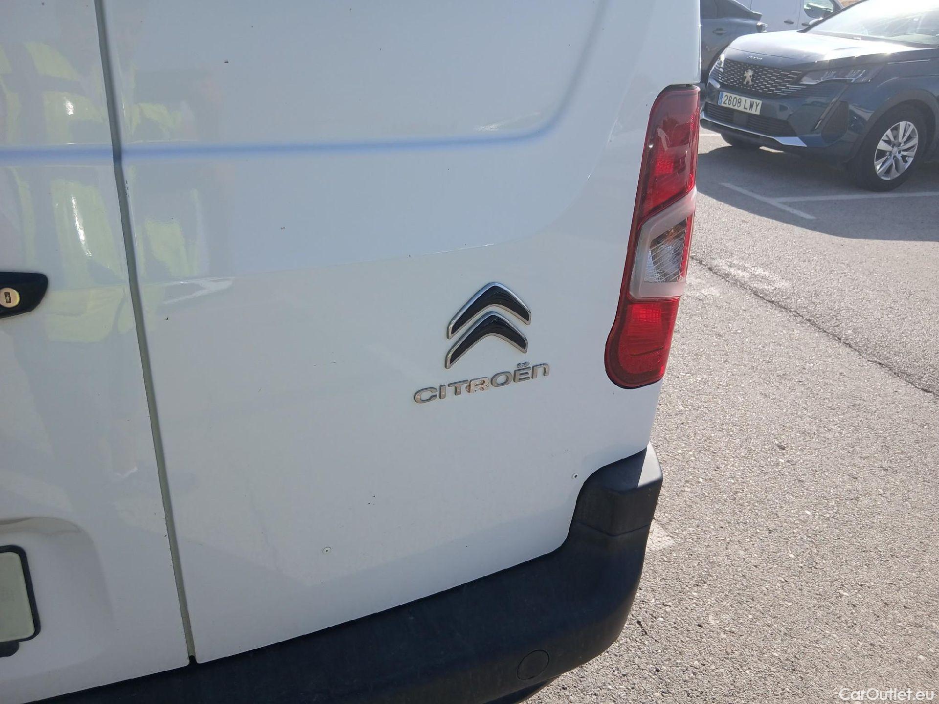  Citroen  Berlingo CITROEN  / 2018 / 4P / furgón derivado de turismo Talla M BlueHDi 100 #9