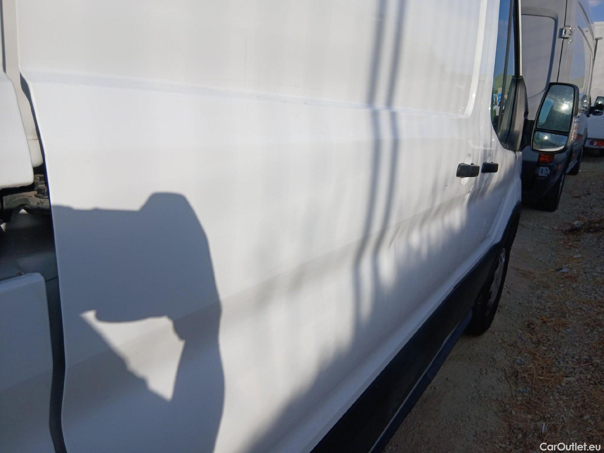  Ford  Transit FORD  / 2013 / 4P / furgón 350 125kW L2H2 Van Trend FWD MHEV #15