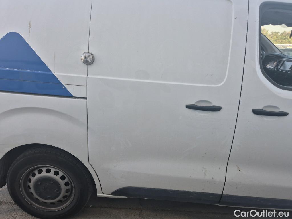 Citroen  Jumpy CITROEN  / 2016 / 4P / furgón Talla XS BlueHDi 120 S&S 6v Club #30