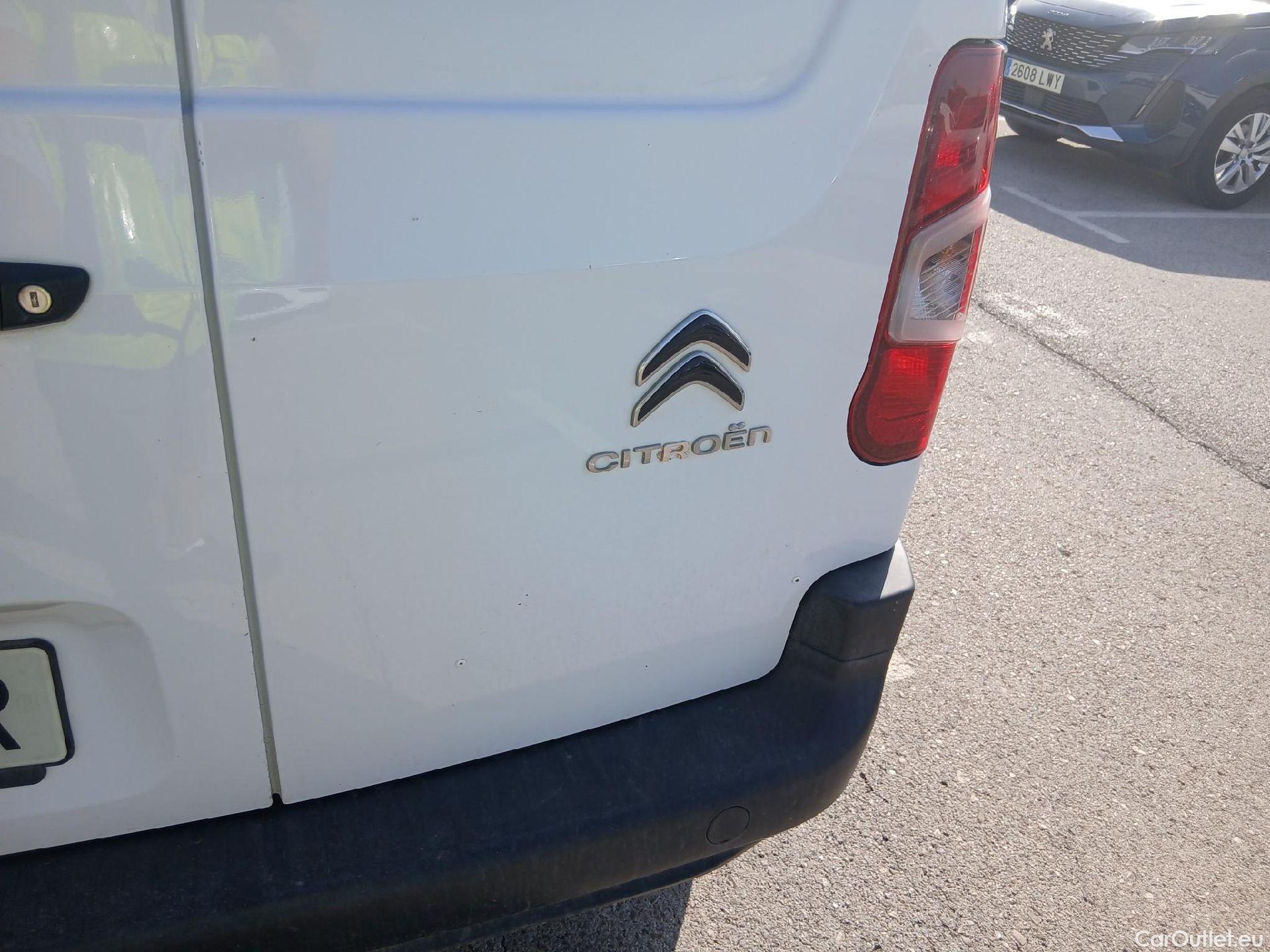  Citroen  Berlingo CITROEN  / 2018 / 4P / furgón derivado de turismo Talla M BlueHDi 100 #10