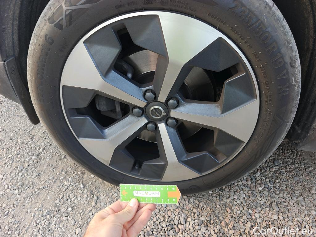  Volvo  XC 40 VOLVO XC40 / 2021 / 5P / todoterreno 2.0 B3 G Plus Dark Auto #1