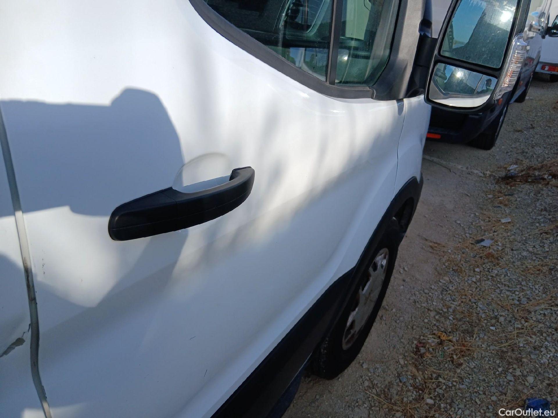  Ford  Transit FORD  / 2013 / 4P / furgón 350 125kW L2H2 Van Trend FWD MHEV #17
