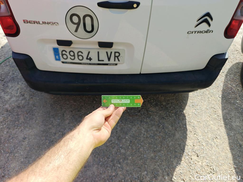  Citroen  Berlingo CITROEN  / 2018 / 4P / furgón derivado de turismo Talla M BlueHDi 100 CLUB #14