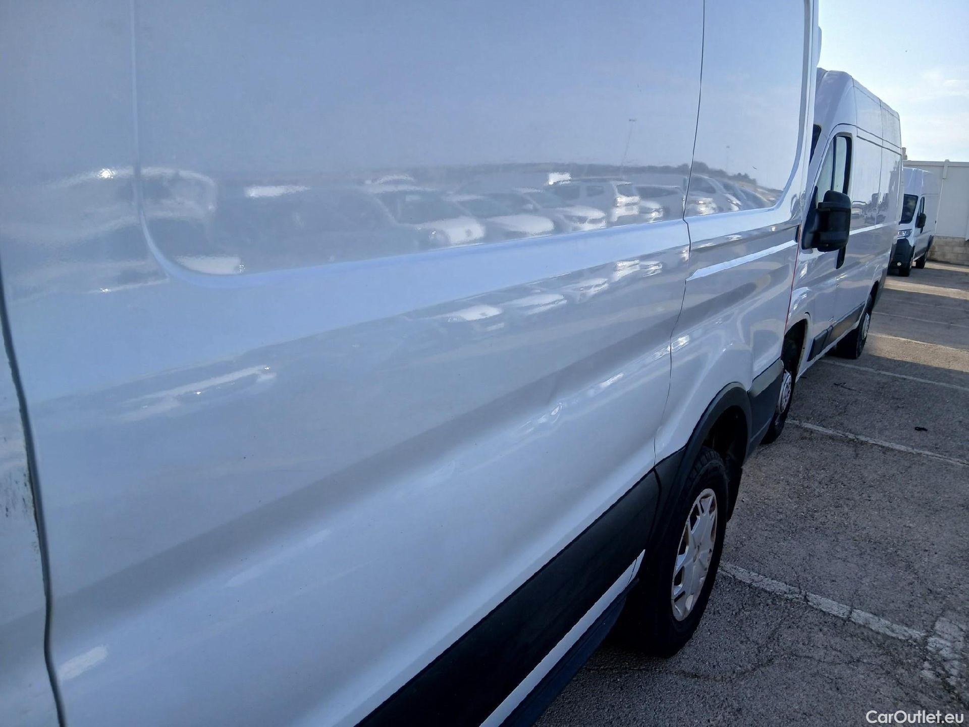  Ford  Transit FORD  / 2013 / 4P / furgón 350 125kW L2H2 Van Trend FWD MHEV #4