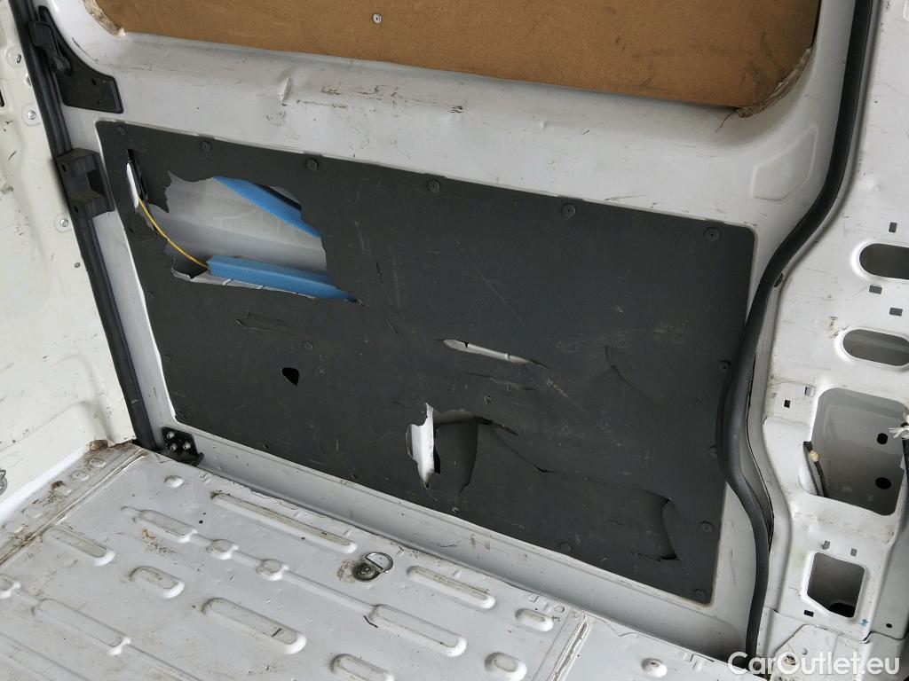  Opel  Movano OPEL  / 2021 / 4P / furgón Furgón Base L3H3 3.5T 2.2 BlueHDi 103kW #48