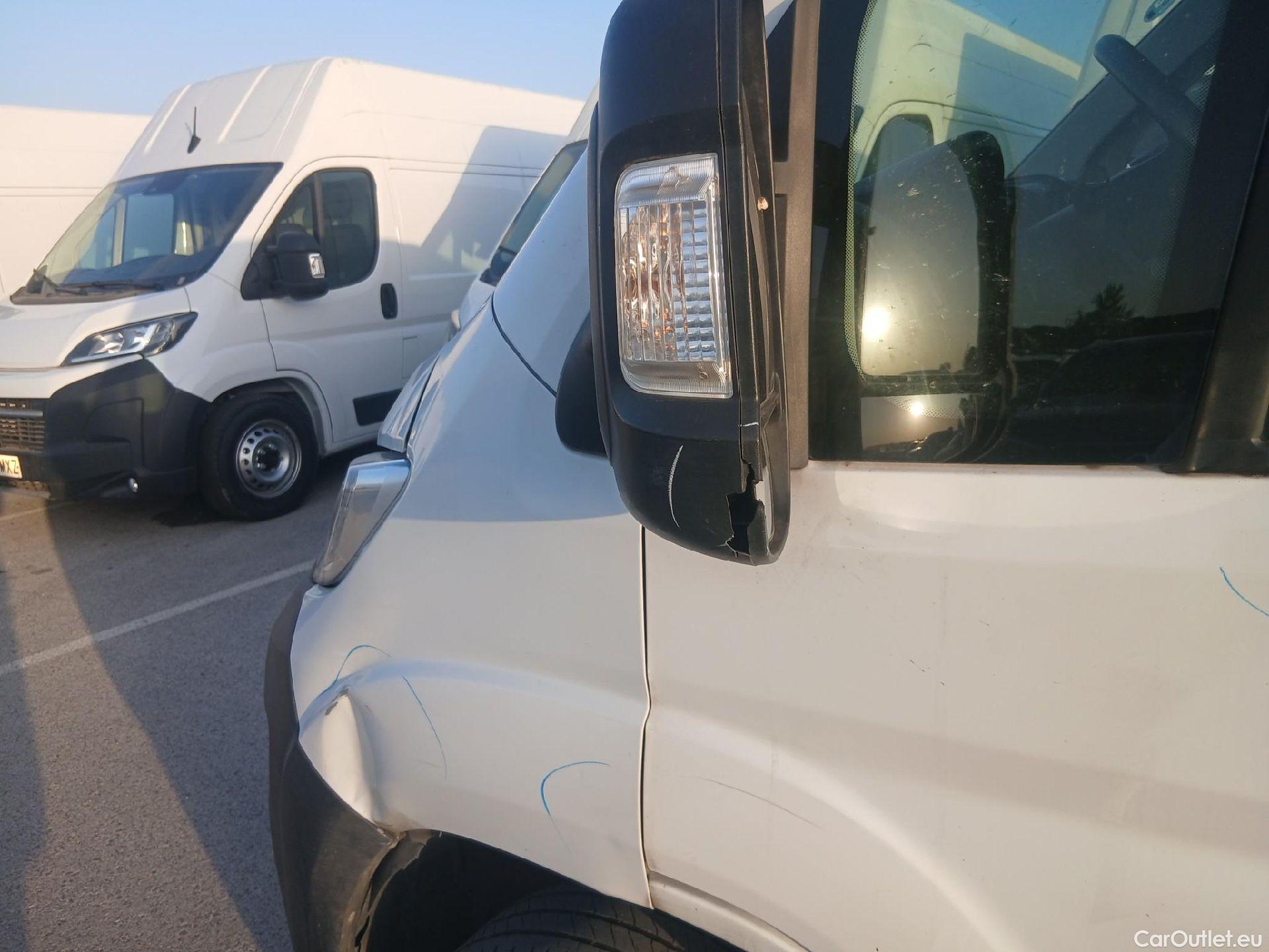  Opel  Movano OPEL  / 2021 / 4P / furgón  Base L2H2 3.5T 2.2 BHDi 88kW #17
