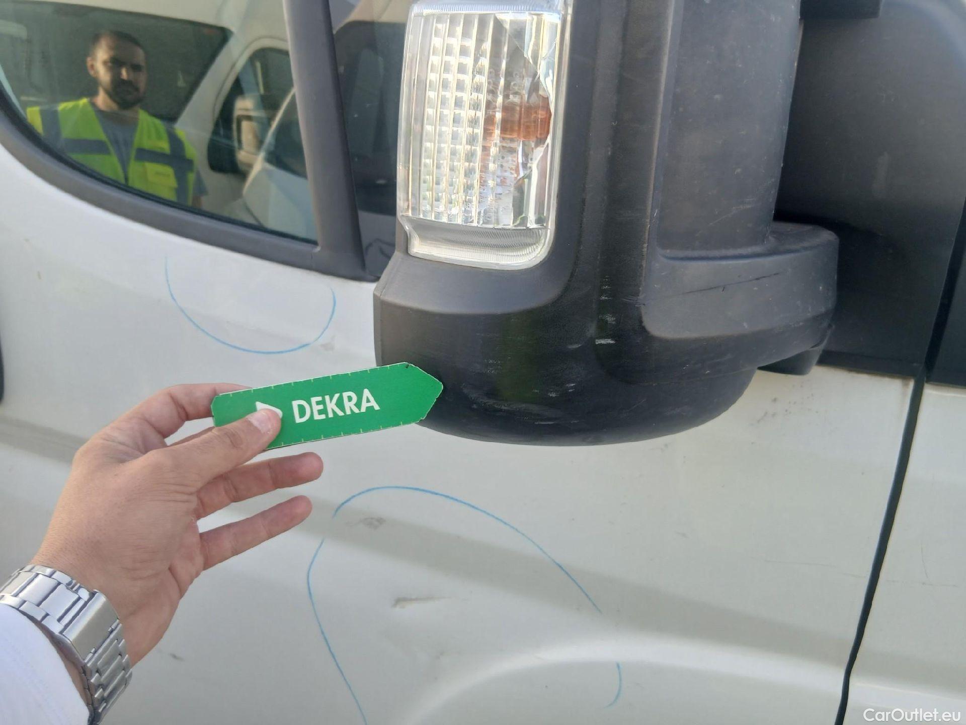  Opel  Movano OPEL  / 2021 / 4P / furgón  Base L2H2 3.5T 2.2 BHDi 88kW #63