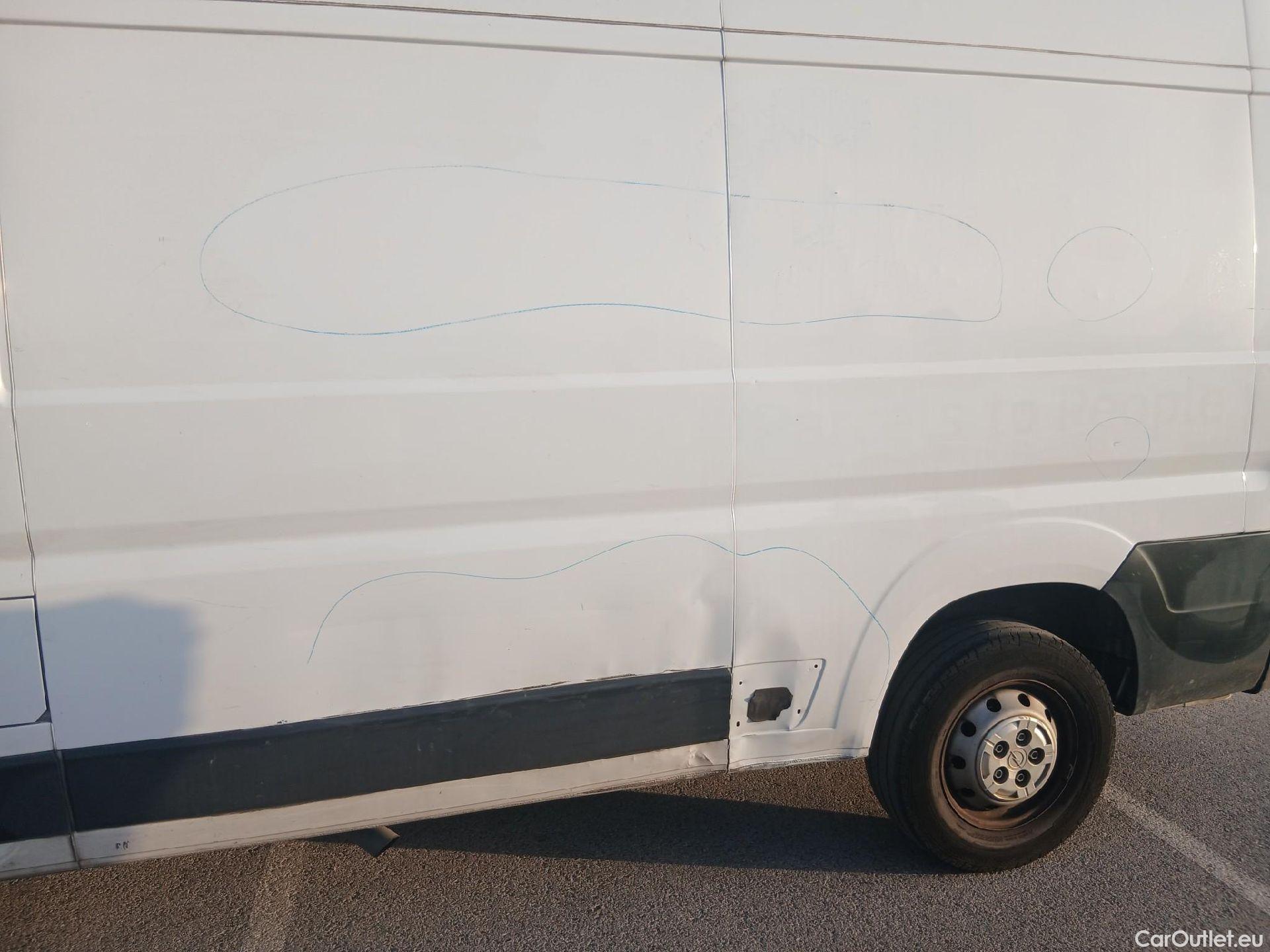  Opel  Movano OPEL  / 2021 / 4P / furgón  Base L2H2 3.5T 2.2 BHDi 88kW #24