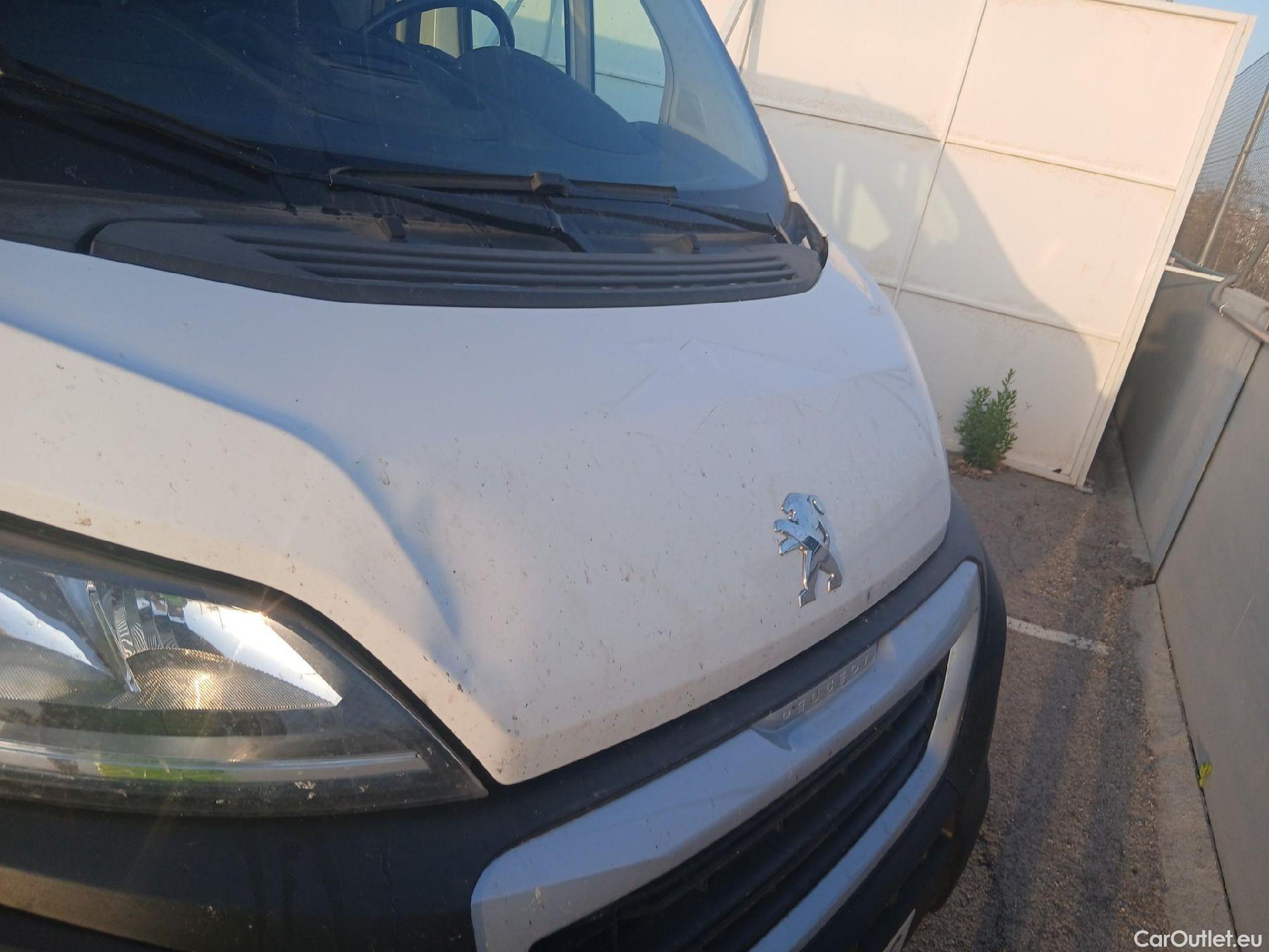  Peugeot  Boxer PEUGEOT  / 2014 / 4P / furgón 333 L2 H1 BHDI 103kW (140CV) S&S 6 V. M (AC) #18