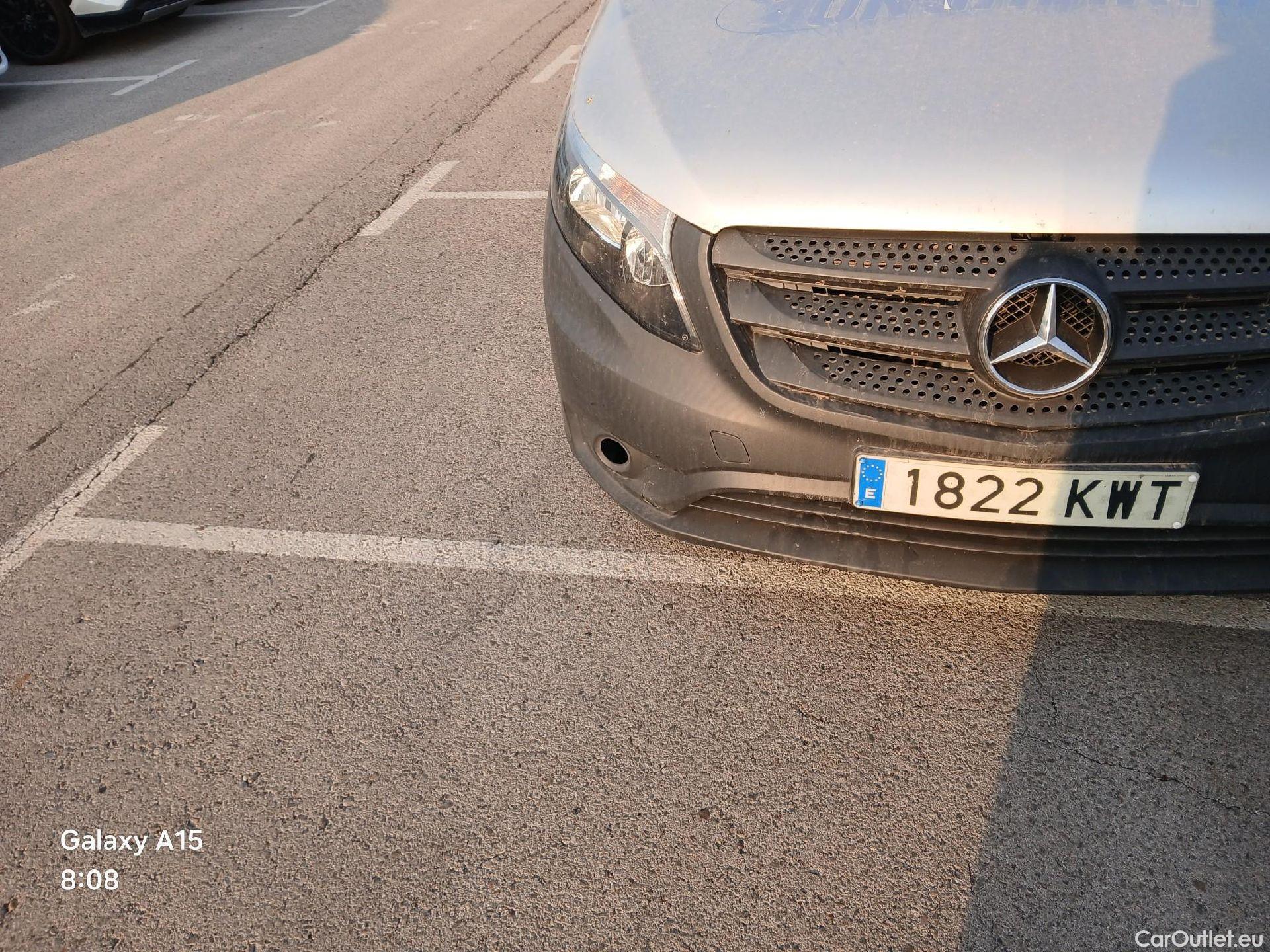  Mercedes  Vito MERCEDES-BENZ  / 2014 / 4P / furgón 111 CDI Larga #2