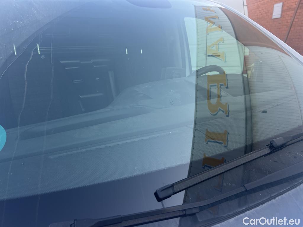  Mercedes  Vito MERCEDES-BENZ  / 2014 / 4P / furgón 111 CDI Larga #1