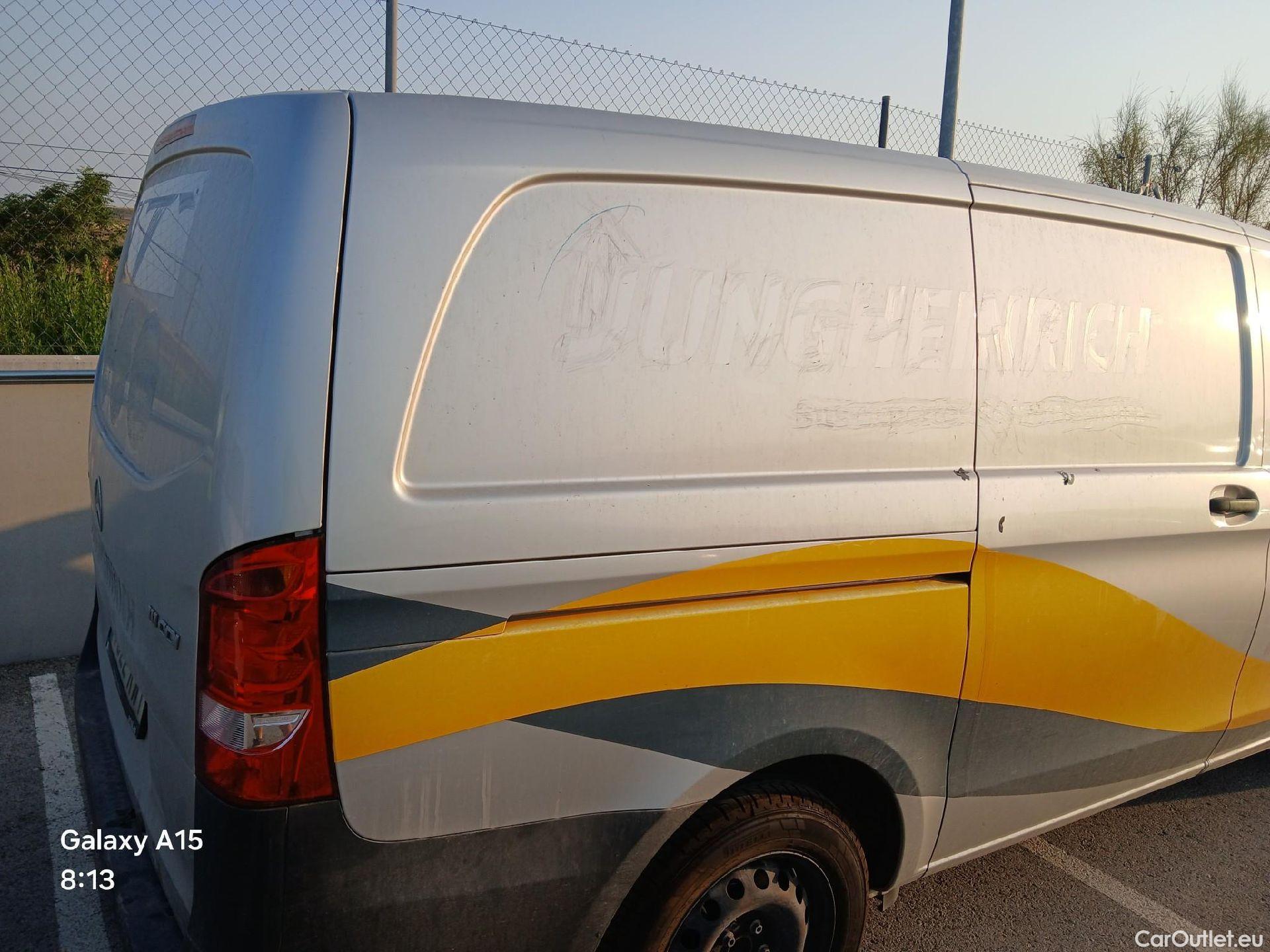  Mercedes  Vito MERCEDES-BENZ  / 2014 / 4P / furgón 111 CDI Larga #17