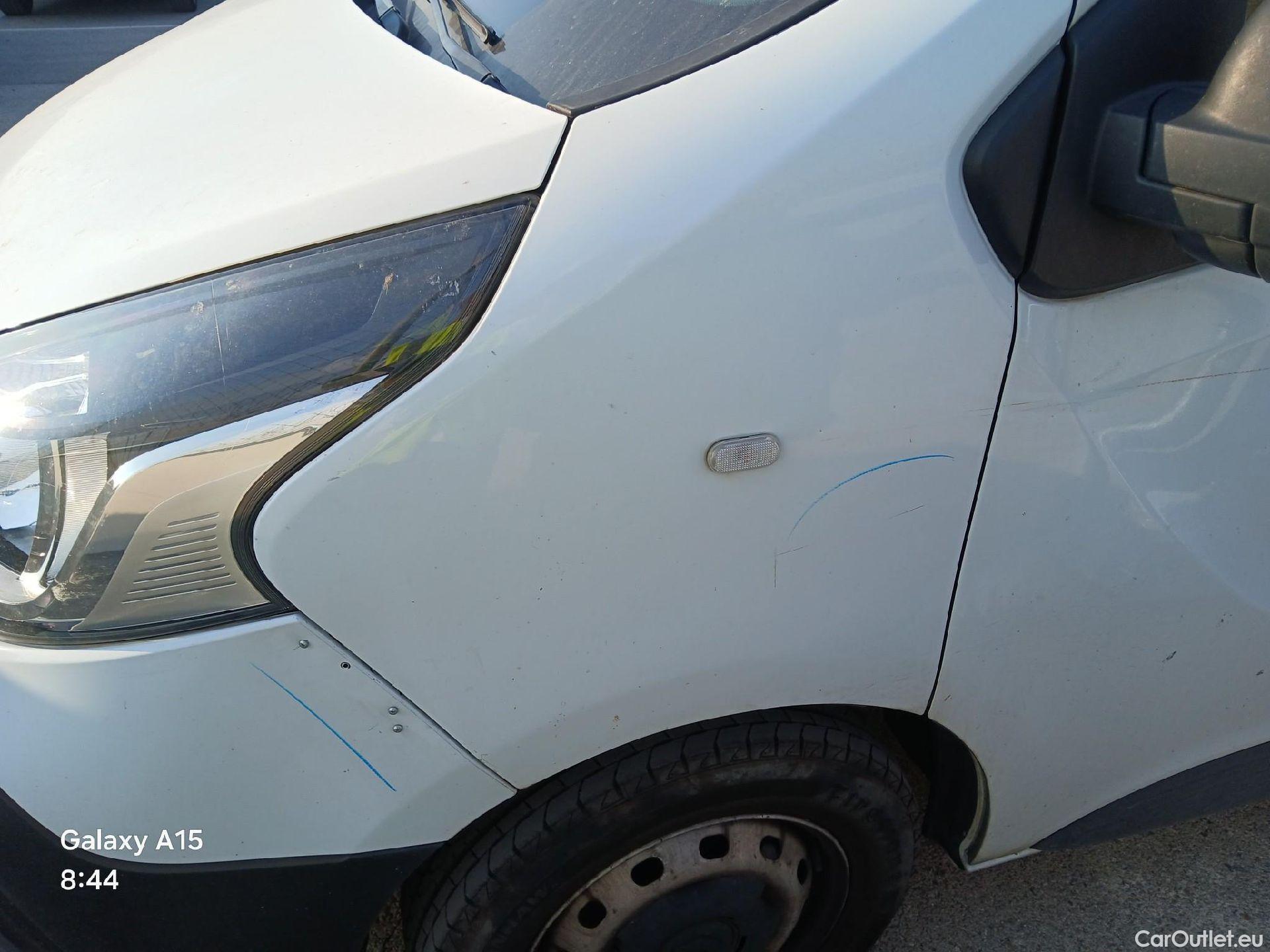  Renault  Trafic RENAULT  / 2014 / 4P / furgón Furgón 27 L1H1 dCi 88kW (120CV) #45
