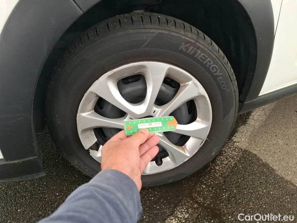  Citroen  C3  Société Feel 1.5 BlueHDI 100CV BVM6 E6d #8