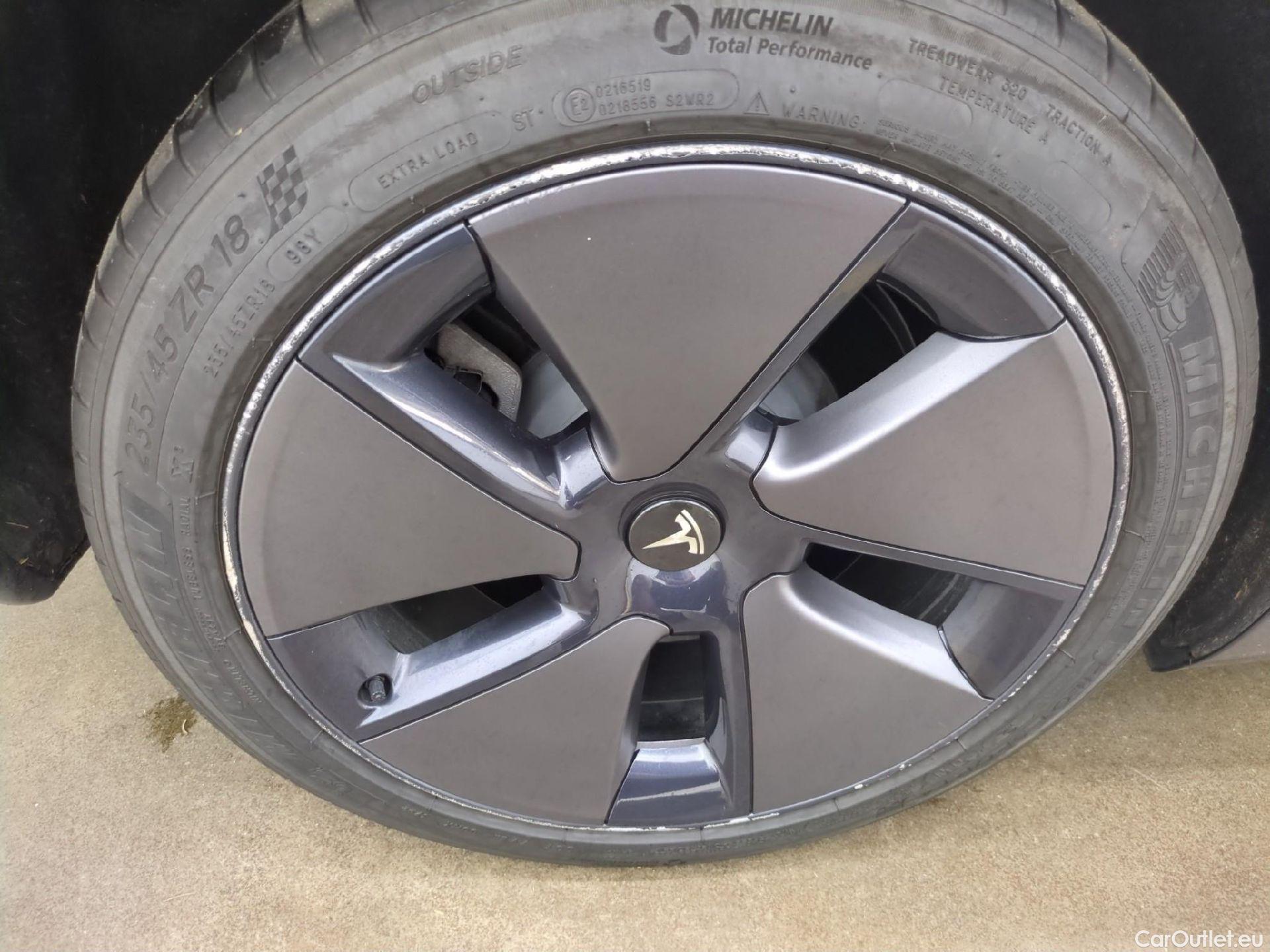  Tesla  Model 3 TESLA  / 2018 / 4P / Berline Grande Autonomie #11