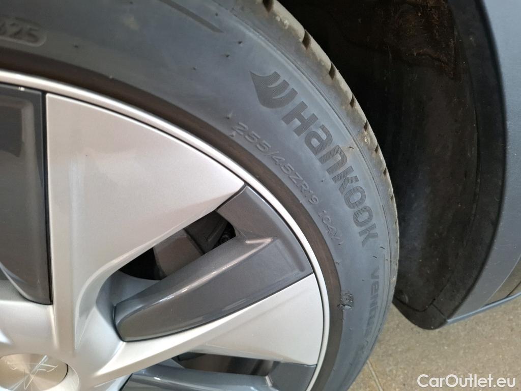  Tesla  Model Y TESLA  / 2021 / 5P / SUV RWD #4