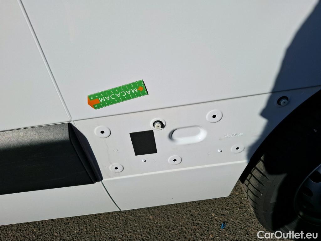  Renault  Master  Fourgon L2H2 3 3 Grand Confort dCi 135CV BVM6 E6dT #3