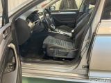  Volkswagen  Passat 2.0 TDI 200hk 4Motion R-Line Drag Värmare Cockpit *NO WINTER WHEELS* #6