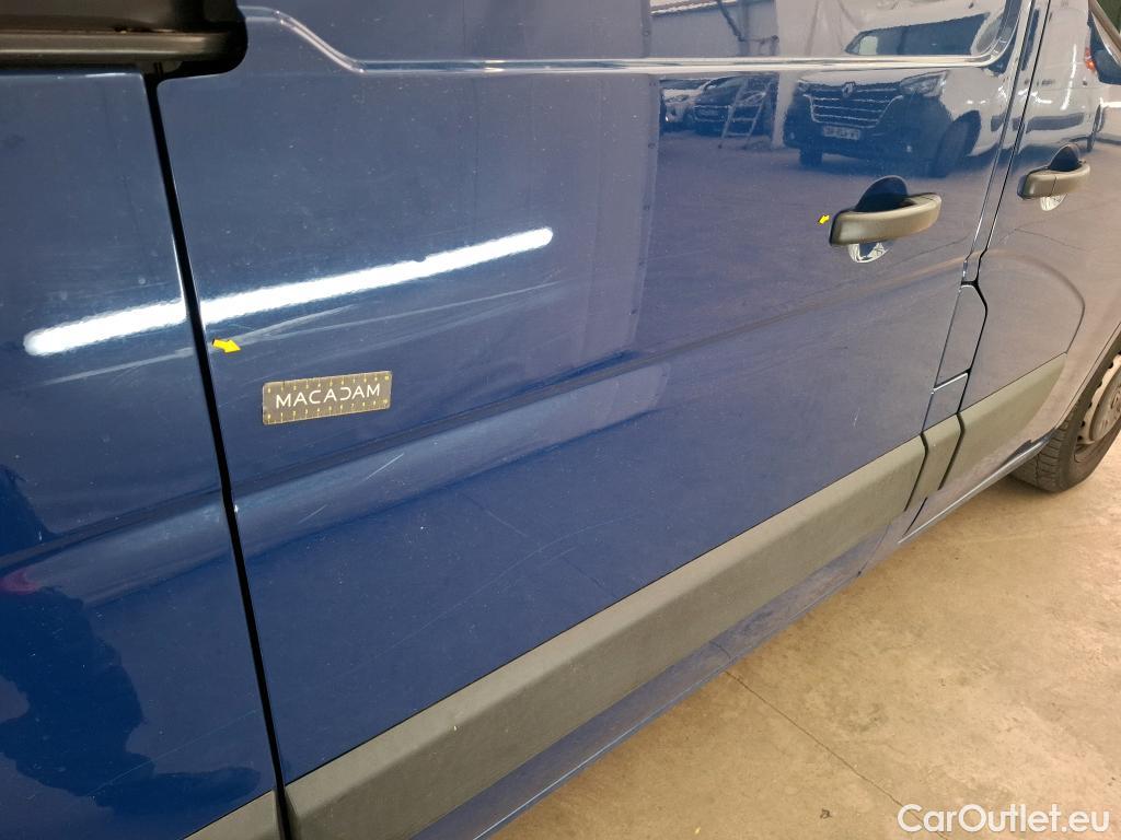  Renault  Master  III Fourgon L1H1 2 8 Grand Confort 2.3 dCi 135CV BVM6 E6dT #67