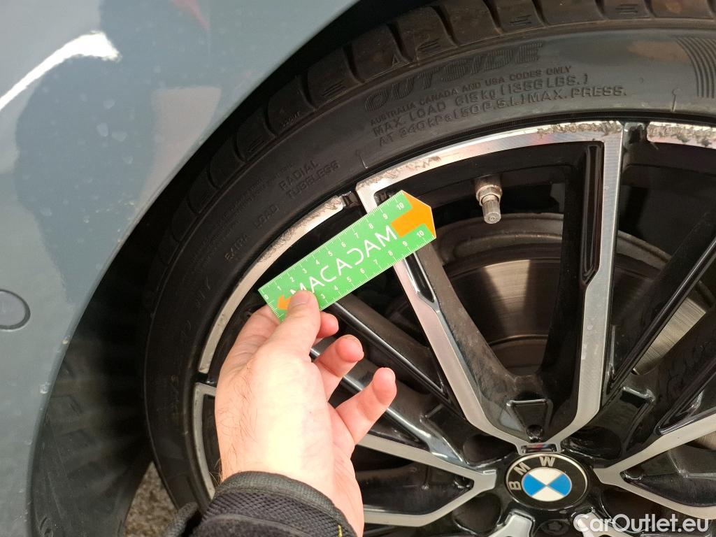  Bmw  Serie 1 BMW Série 1 / 2019 / 5P / Berline 118i DKG7 M Sport #7