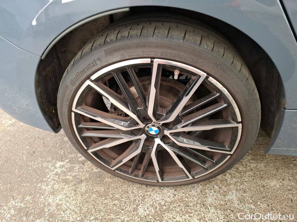  Bmw  Serie 1 BMW Série 1 / 2019 / 5P / Berline 118i DKG7 M Sport #1