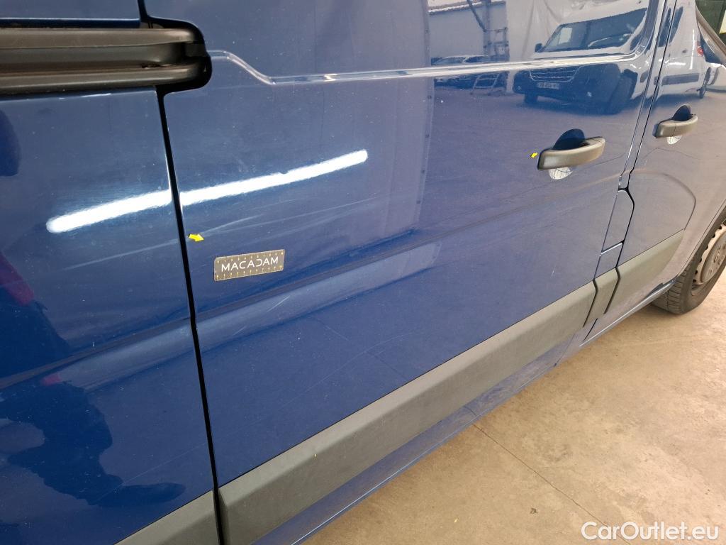  Renault  Master  III Fourgon L1H1 2 8 Grand Confort 2.3 dCi 135CV BVM6 E6dT #66