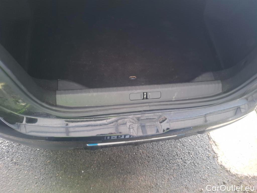 Citroen  C4 CITROEN  X / 2022 / 4P / Berline PureTech 130 S&S EAT8 Feel Pack #18