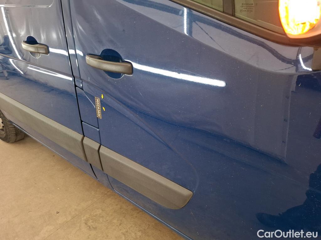  Renault  Master  III Fourgon L1H1 2 8 Grand Confort 2.3 dCi 135CV BVM6 E6dT #68