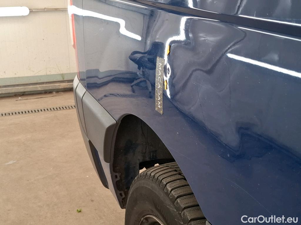  Renault  Master  III Fourgon L1H1 2 8 Grand Confort 2.3 dCi 135CV BVM6 E6dT #10