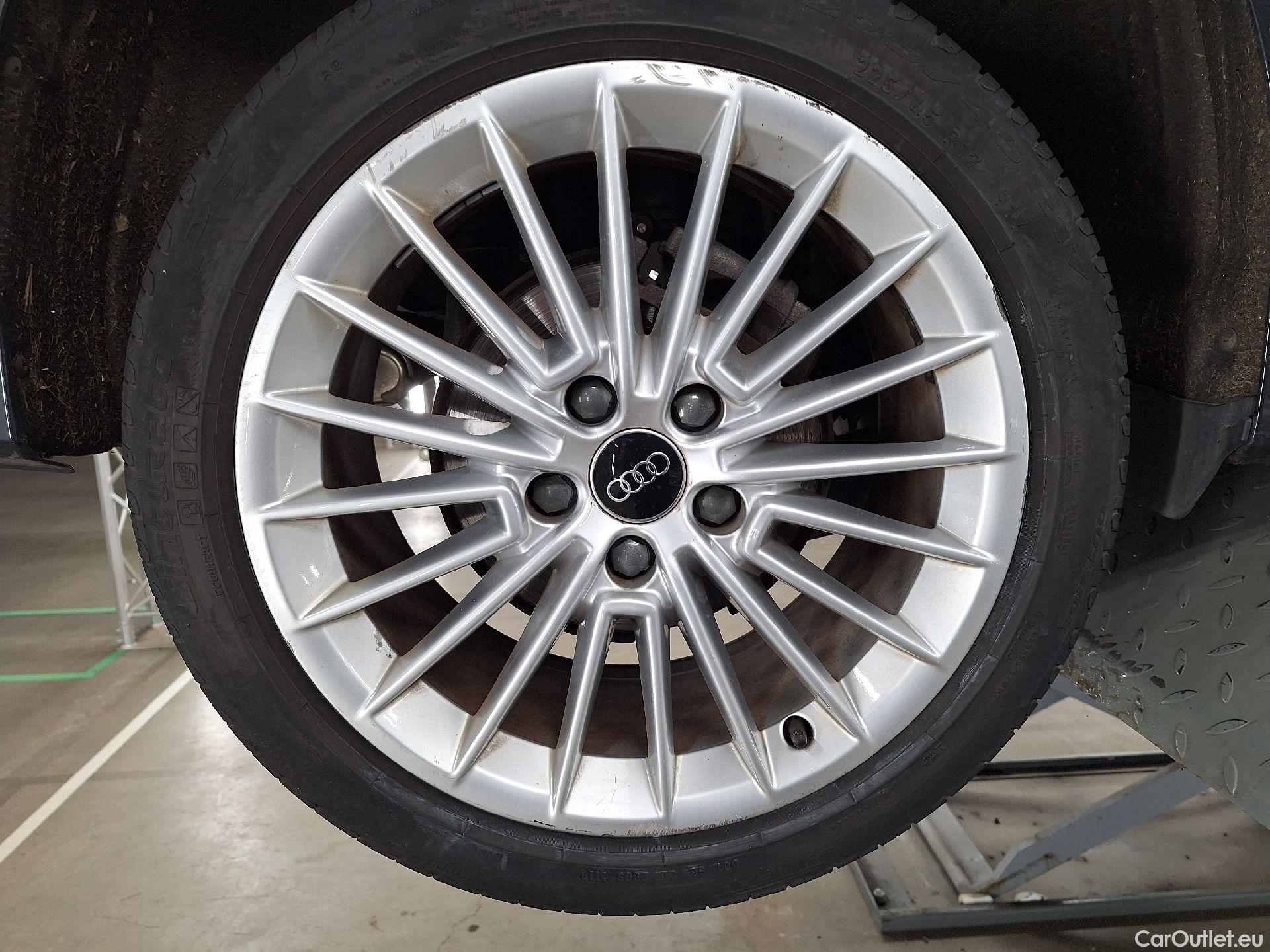  Audi  A3 Audi,  Berline '20,  Ber.30 TFSi 81kW Adv.Bu.Str #39