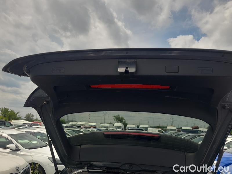  Volkswagen  Golf  VIII Variant (CG5) 2020 Var.2.0TDI 110 Style AT #10