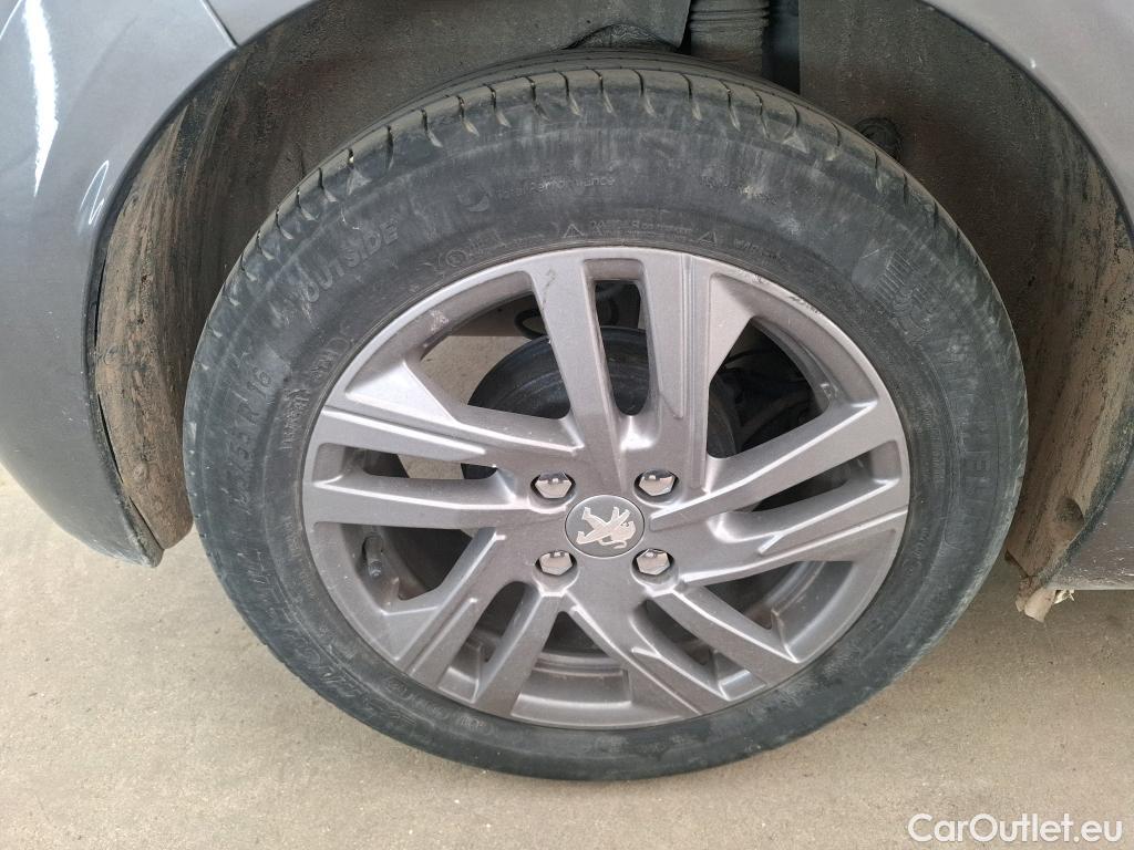  Peugeot  208 PEUGEOT  / 2019 / 5P / Berline Puretech 75 S&S Active Business #14