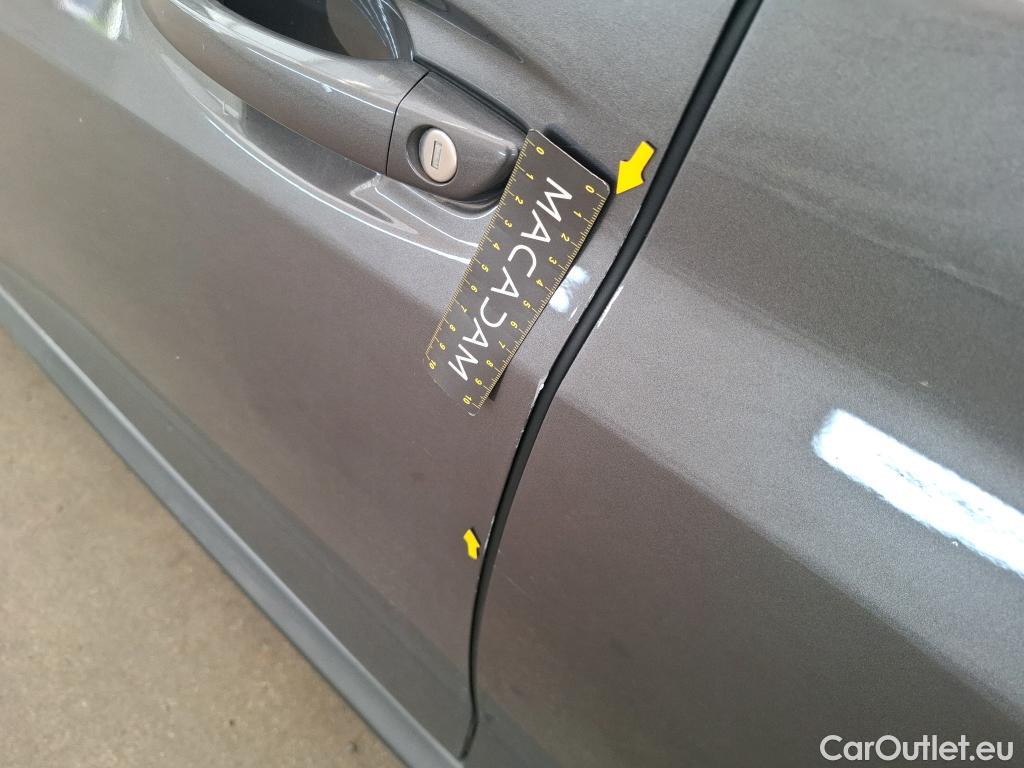  Peugeot  208 PEUGEOT  / 2019 / 5P / Berline Puretech 75 S&S Active Business #38