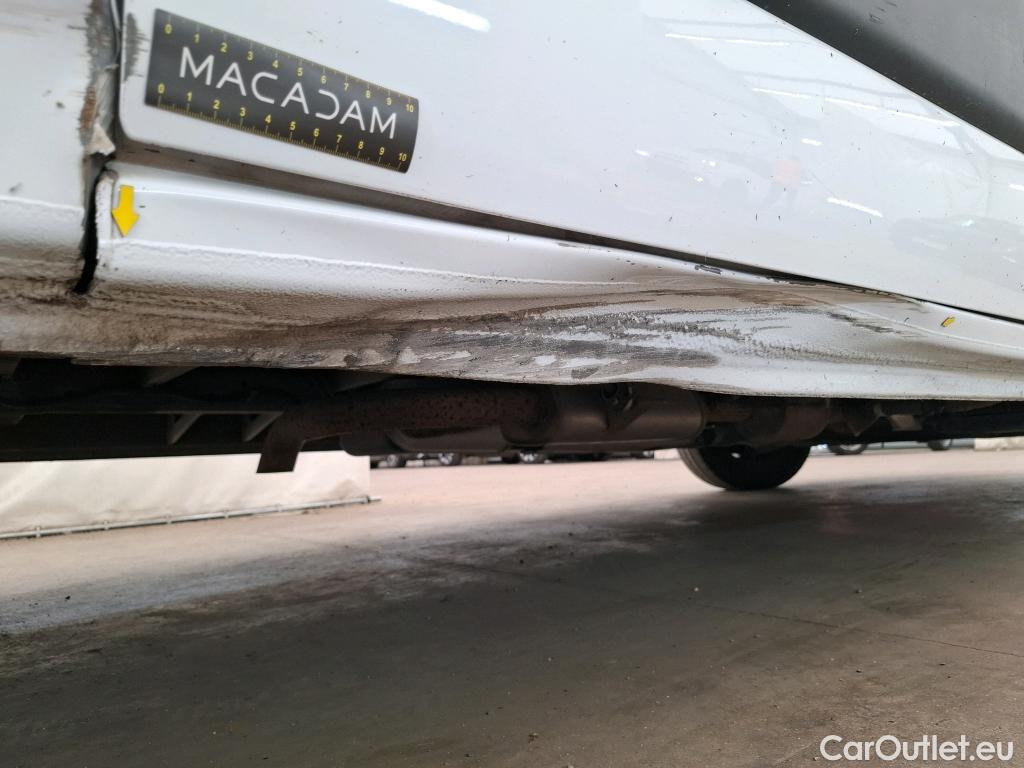  Renault  Master  III Fourgon L3H2 3 5 Grand Confort dCi 135CV BVM6 E6dT #18