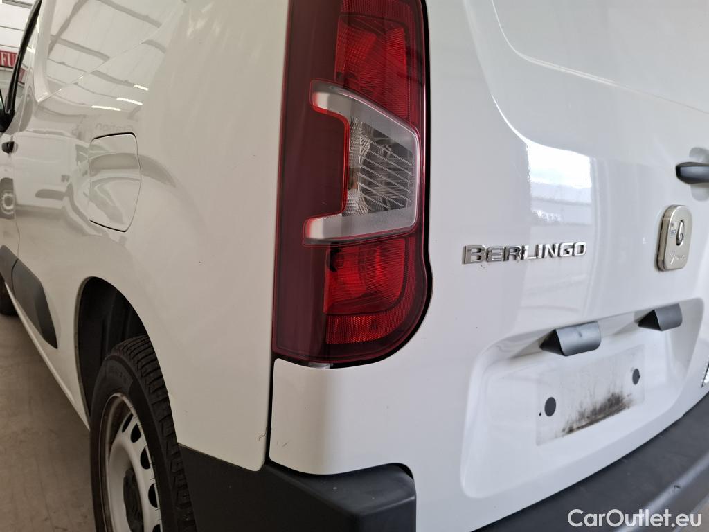  Citroen  Berlingo CITROEN  / 2018 / 4P / Fourgonnette M 1000kg PureTech 110 BVM6 Driver (Ex 844P) #31