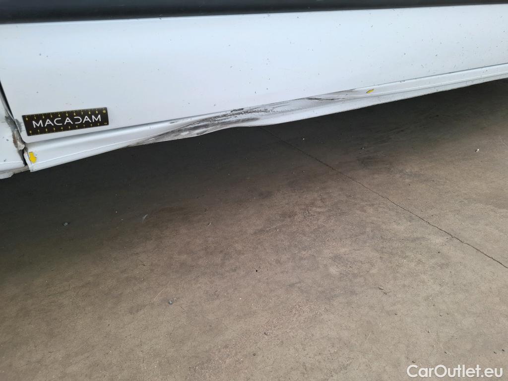  Renault  Master  III Fourgon L3H2 3 5 Grand Confort dCi 135CV BVM6 E6dT #16