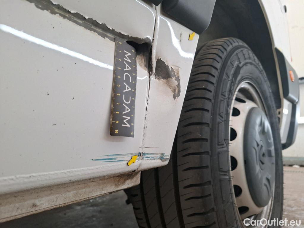  Renault  Master  III Fourgon L3H2 3 5 Grand Confort dCi 135CV BVM6 E6dT #35