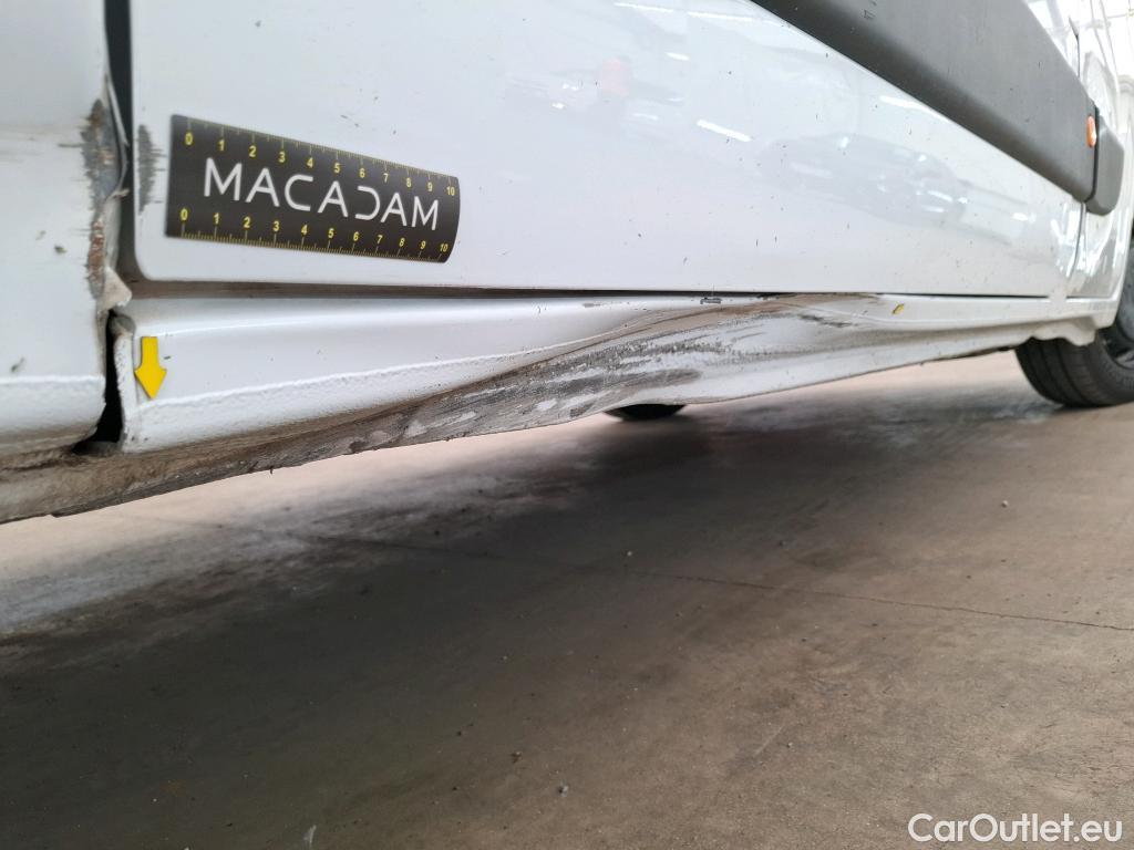  Renault  Master  III Fourgon L3H2 3 5 Grand Confort dCi 135CV BVM6 E6dT #17