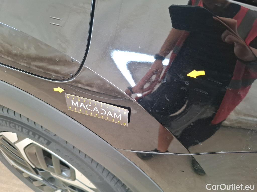 Citroen  C4 CITROEN  X / 2022 / 4P / Berline PureTech 130 S&S EAT8 Shine #48