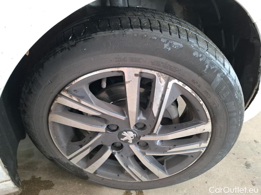  Peugeot  208  Style 1.2 PureTech 75CV BVM5 E6d #9