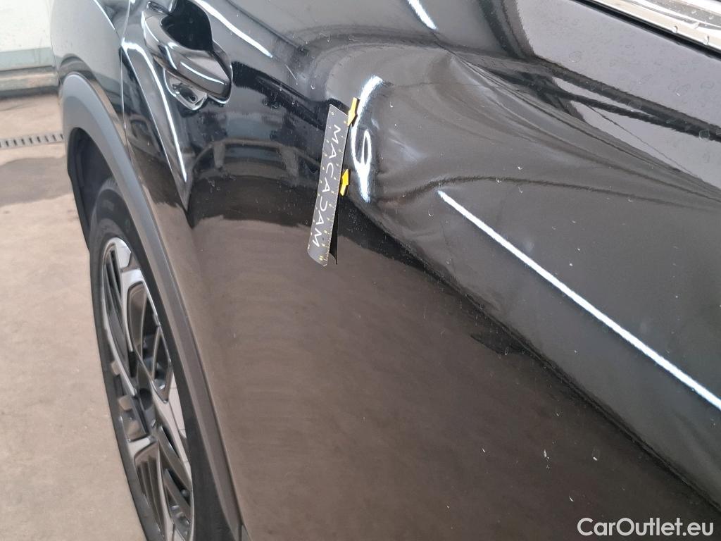  Citroen  C4 CITROEN  X / 2022 / 4P / Berline PureTech 130 S&S EAT8 Shine #24
