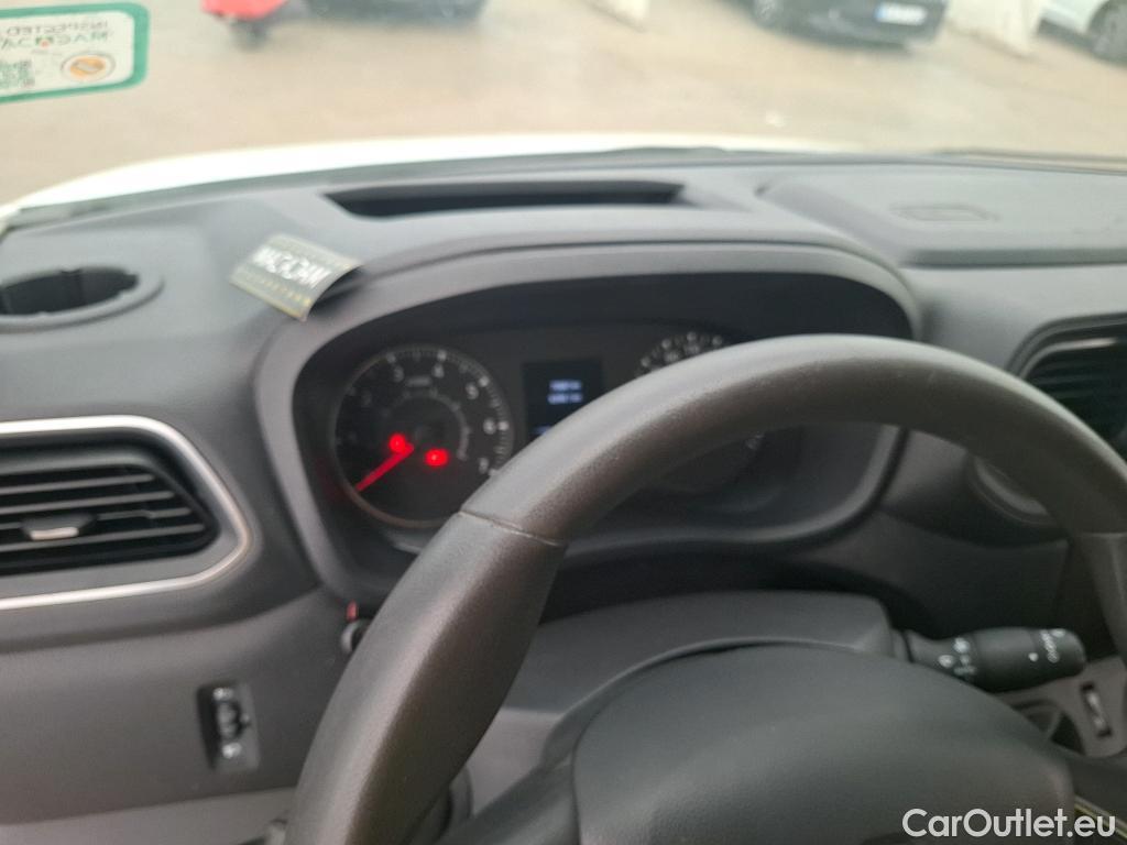  Renault  Master  III Fourgon L3H2 3 5 Grand Confort dCi 135CV BVM6 E6dT #64
