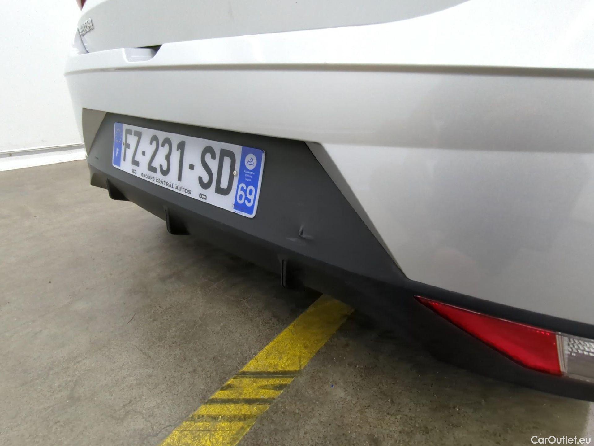  Hyundai  i20  Initia 1.2 85CV BVM5 E6d #40