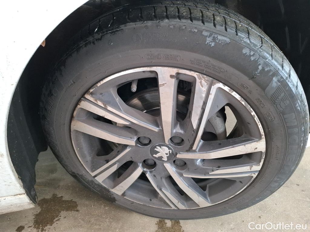  Peugeot  208  Style 1.2 PureTech 75CV BVM5 E6d #13
