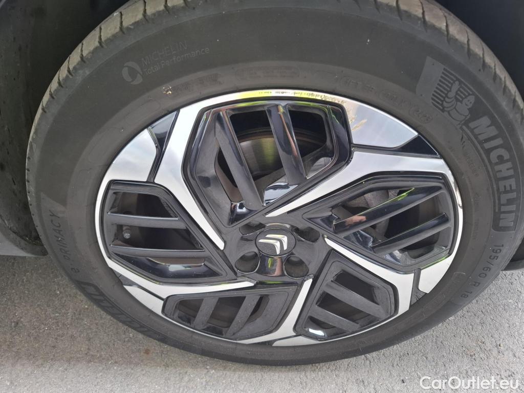  Citroen  C4 CITROEN  X / 2022 / 4P / Berline PureTech 130 S&S EAT8 Shine #7