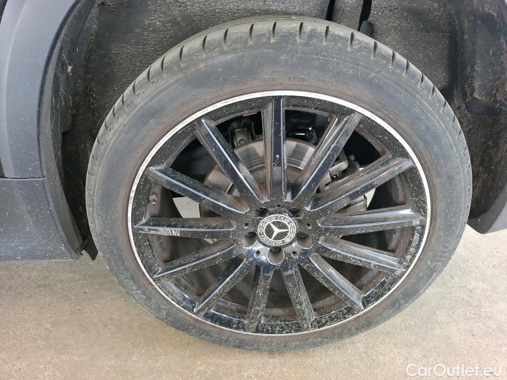  Mercedes  GLB MERCEDES-BENZ  / 2019 / 5P / SUV  200 d AMG Line #37