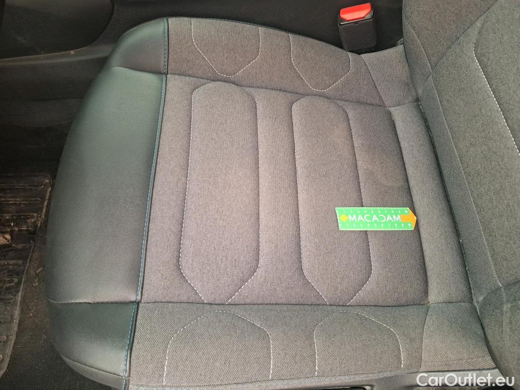  Citroen  C4 CITROEN  X / 2022 / 4P / Berline PureTech 130 S&S EAT8 Feel Pack #26