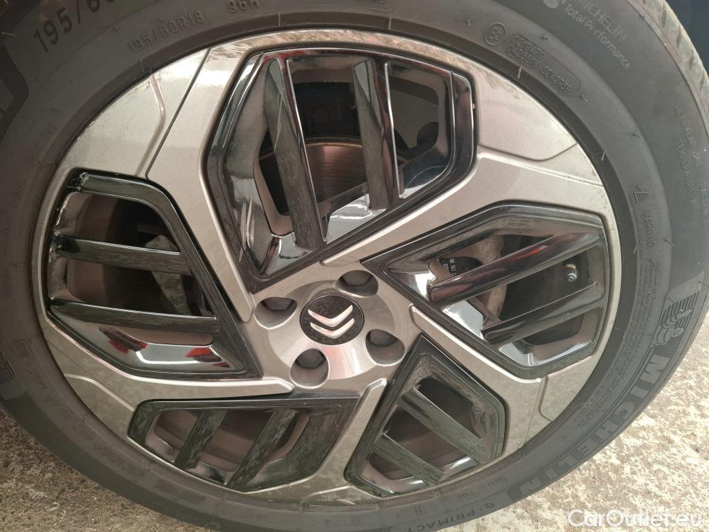  Citroen  C4 CITROEN  X / 2022 / 4P / Berline PureTech 130 S&S EAT8 Feel Pack #10