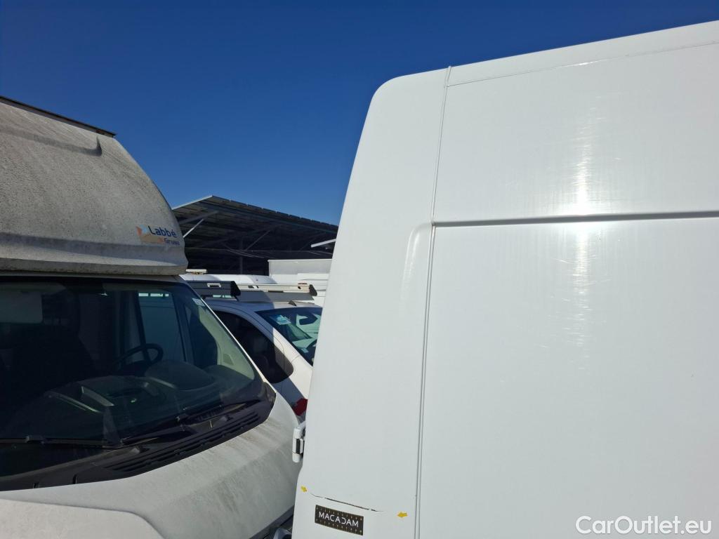  Renault  Master  III Fourgon L3H2 3 5 Grand Confort dCi 135CV BVM6 E6dT #95